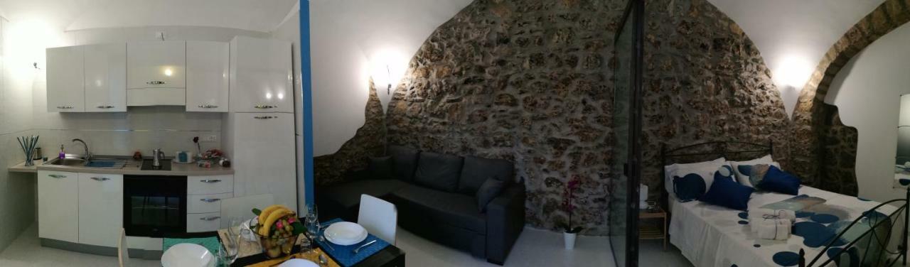 Holidayhouse089 サレルノ エクステリア 写真